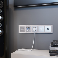 Рамка на 5 постов дымчатая, стекло Werkel Favorit W0051117 4690389160189 a050898 Рамка на 5 постов дымчатая, стекло Werkel Favorit W0051117 4690389160189 a050898