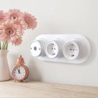 Рамка на 3 поста белая Werkel Favorit Runda W0035101 4690389166471 a051635