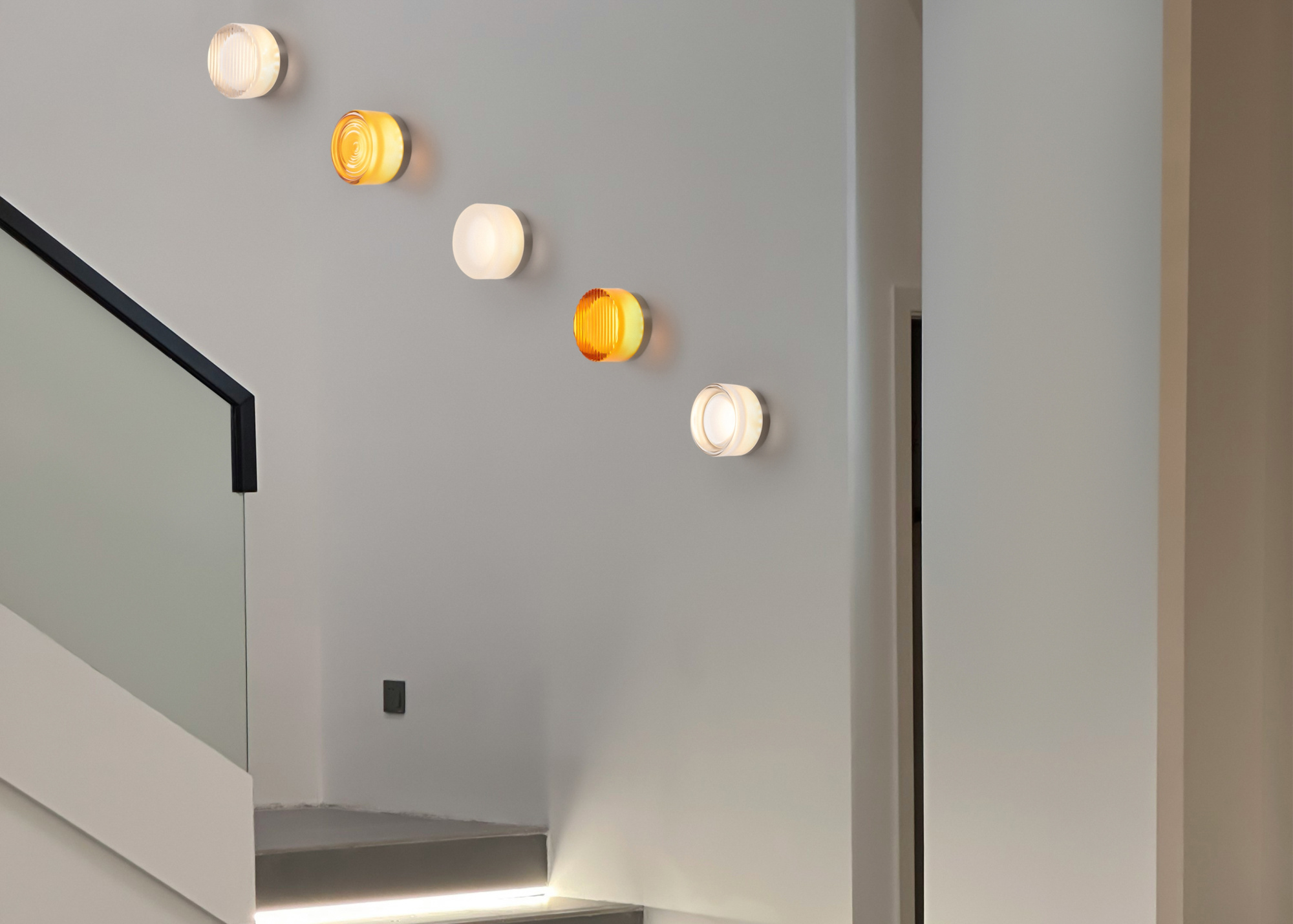 Светильник настенно-потолочный Freya Retro FR5603WL-L8W1