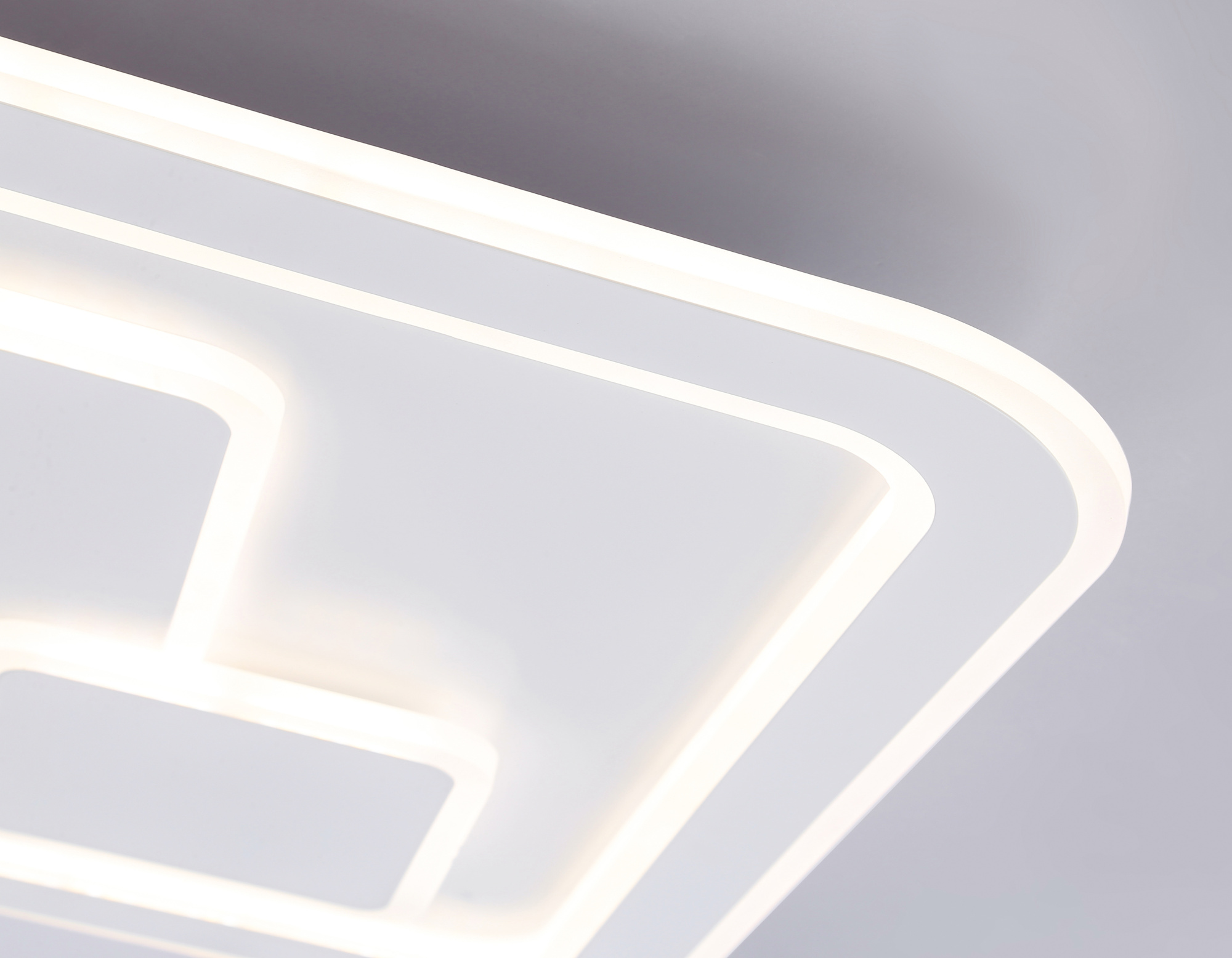 Люстра потолочная светодиодная Ambrella light ACRYLICA FA7712