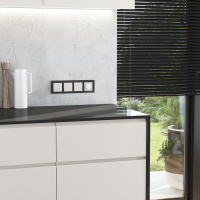 Розетка с заземлением с защитными крышкой и шторками Werkel перламутровый рифленый W1171213